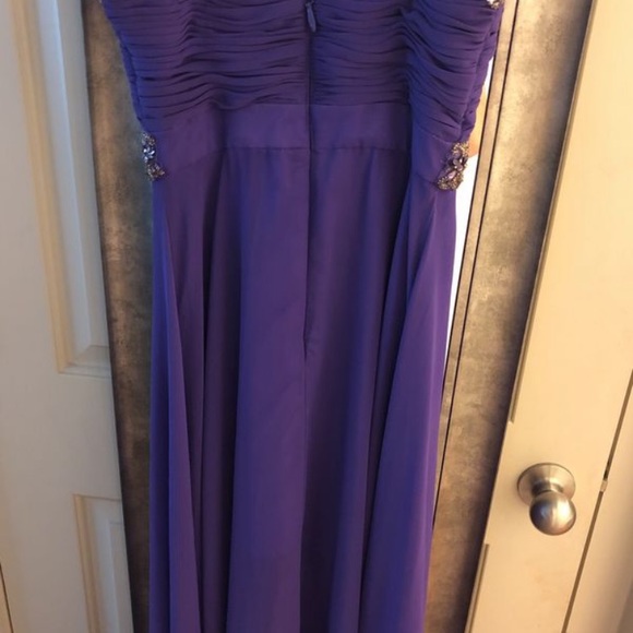 Purple Formal Gown/Prom Dress - Picture 5 of 6